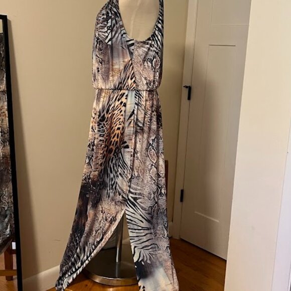 Venus chain strap Maxi Dress NWOT - Picture 9 of 13